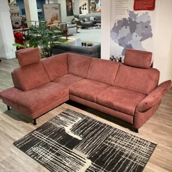 Zehdenick Ecksofas|Ecksofa ZE EM20010 Stoff Cyber Barolo Rot Füße Aluminium Schwarz Pulverbeschichtet Inklusive 2 Kopfstützen