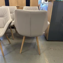 Scholtissek Stuhlsets|6er Set Armlehnsessel Pinnar Leder 2 07 Steingrau Grau Holzgestell Knorrige Eiche Natur Geölt