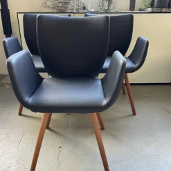 Scholtissek Stuhlsets|3er Set Armlehnstuhl Kasaar Leder Genua 0500 Schwarz Gestell Black Cherry Natur Geölt