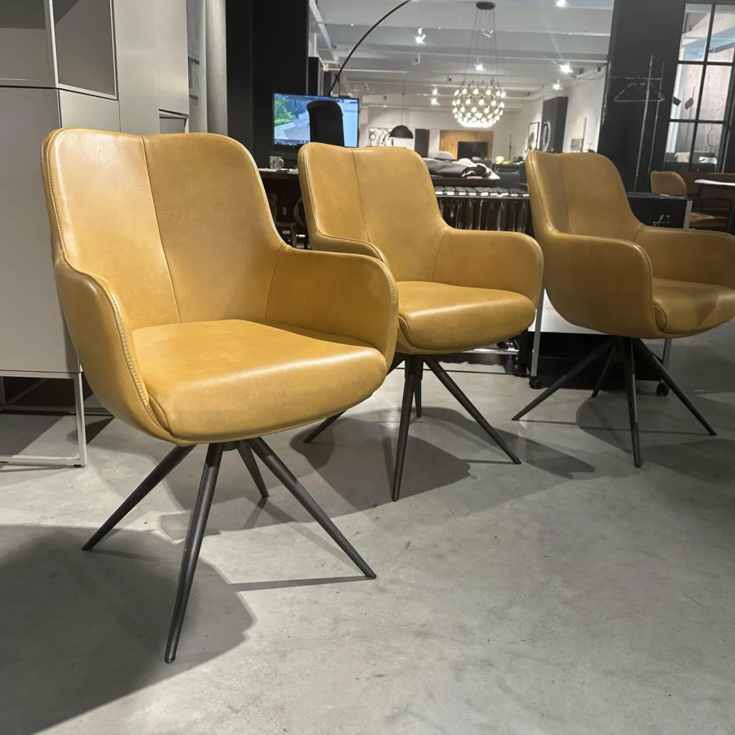 Contur Stuhlsets|3er Set Armlehnstuhl Mis Leder Bolf Kurkuma Gelb Gestell Metall Anthrazit Mit Kunststoffgleitern
