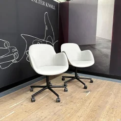 Walter Knoll Stuhlsets|2er Set Armlehnstuhl Sheru Drehbar Bezug Leder Rodeo-Soft 1416 Quartz Grau 5-Fuß-Kreuz Matt Pulverbeschichtet Schwarz