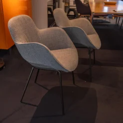 Walter Knoll Stuhlsets|4er Set Armlehnstuhl Sheru Bezug Stoff 25 Togba 7854 Pebble Grau 4-Bein-Gestell Pulverbeschichtet Schwarz