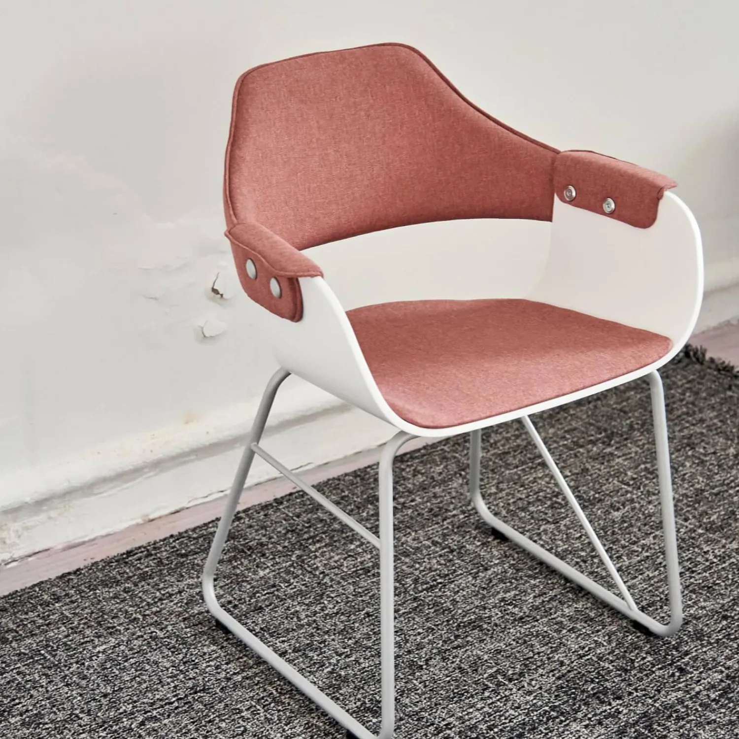 BD Barcelona Stuhlsets|2er Set Armlehnstuhl Showtime Schale Weiß Lackiert Bezug Medley Y10 Pink Gestell Kufen Silber 7035 Mit Armauflagen