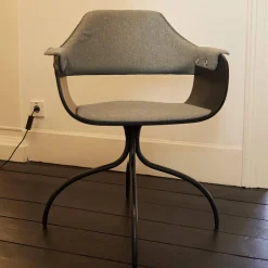 BD Barcelona Stuhlsets|2er Set Armlehnstuhl Showtime Mit Armauflage Sitzschale Schwarz Lackiert Matt Sitz Medley Y03 Grau Gestell Matt Schwarz Drehbar