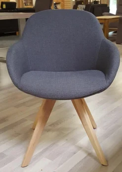 Niehoff Stuhlsets|4er Set Coppa 4 Schalensessel Stoff Messina Grau und Rot Gestell Eiche Bianco Massiv