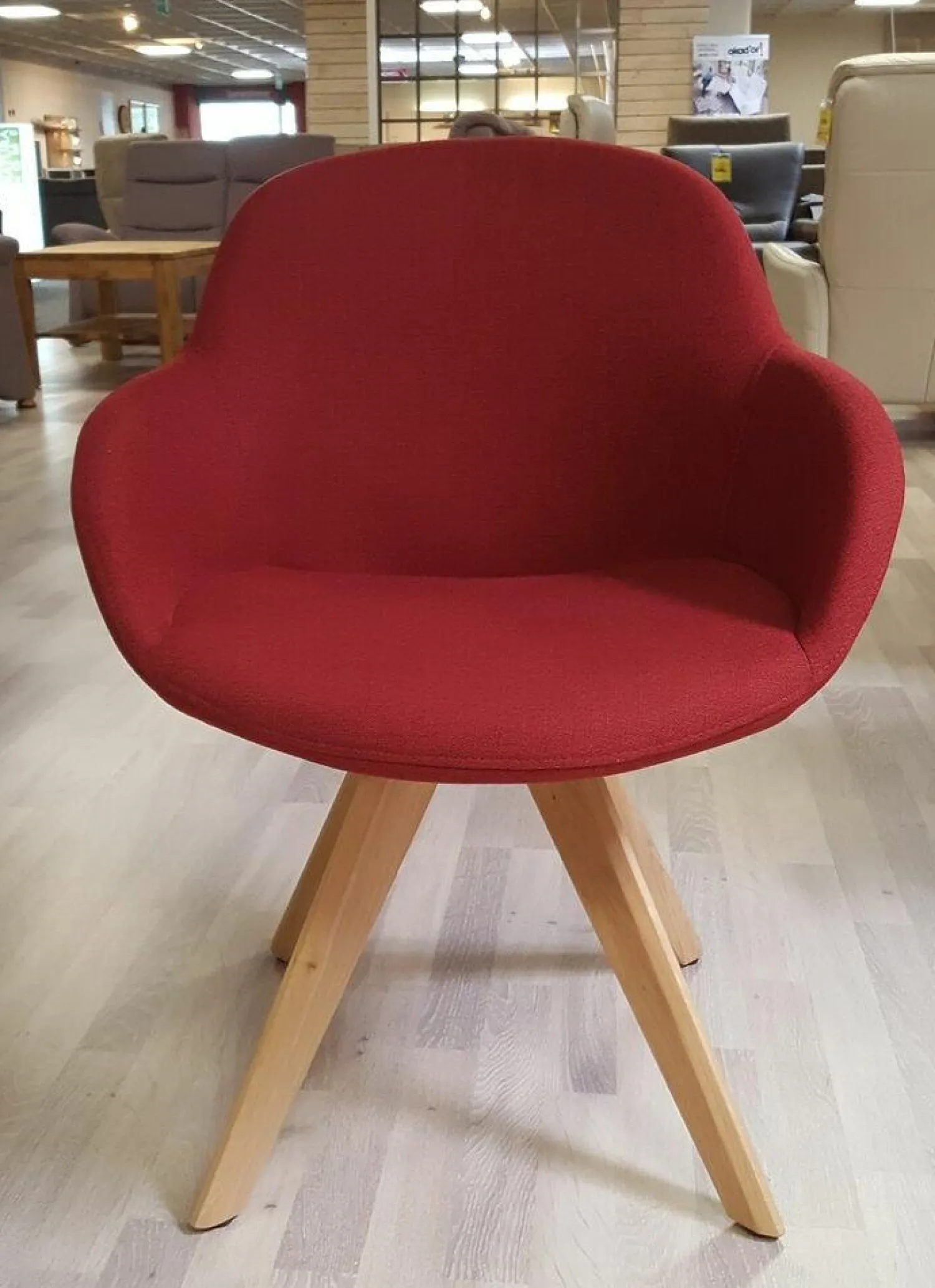 Niehoff Stuhlsets|4er Set Coppa 4 Schalensessel Stoff Messina Grau und Rot Gestell Eiche Bianco Massiv