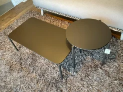 DEDON Loungemöbel|2er Set Couchtisch Izon Platte HPL Black Pepper Schwarz Gestell ALuminium Pulverbeschichtet Black Pepper Schwarz