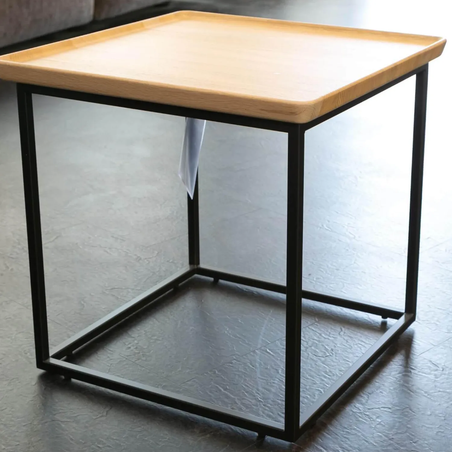 Rolf Benz Couchtische|2-er Set Couchtisch Tischplatte Massiv Eiche Farblos Lackiert Gestell Stahl Lack Matt Verkehrsschwarz RAL 9017 ohne Kissen