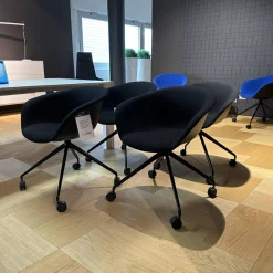 Arper Stuhlsets|2-er Set Drehsessel Duna 02 4217 Stoff Jet Fidvi Schwarz Schale Polypropylen Spinnenfuß Aluminium Lackiert