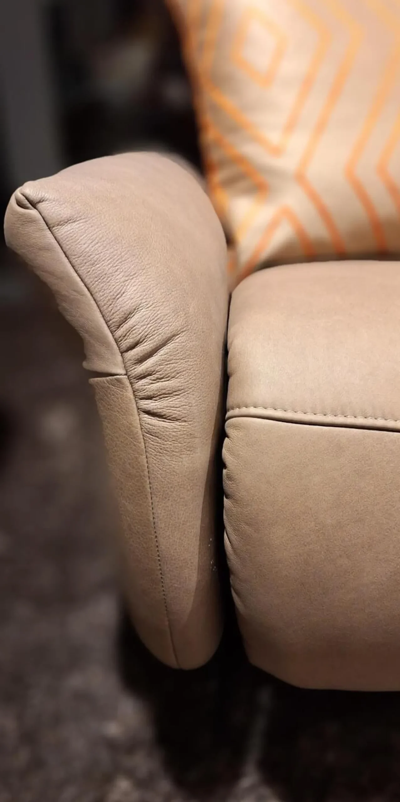 himolla Polstergruppen|2er Set Sofa 4151 Leder 27 Leonessa Desert Beige Metallkufe Anthrazit Mit Motorischer Wall Free Funktion Ohne Dekokissen