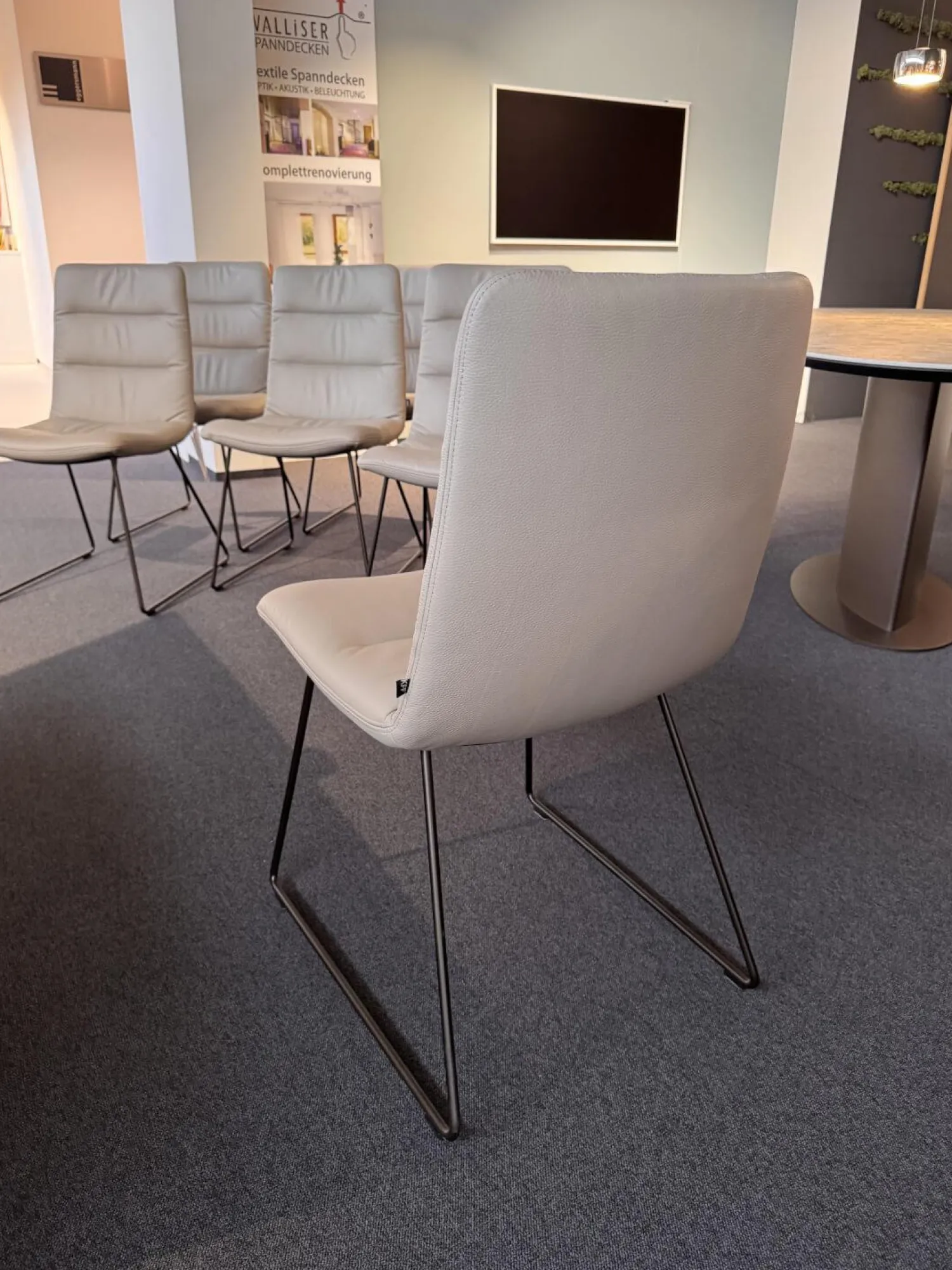 KFF Stuhlsets|6er Set Stuhl Arva Light Leder Belo Horizonte Steingrau 1651 Grau Drahtkufengestell Macadamia M11 Braun