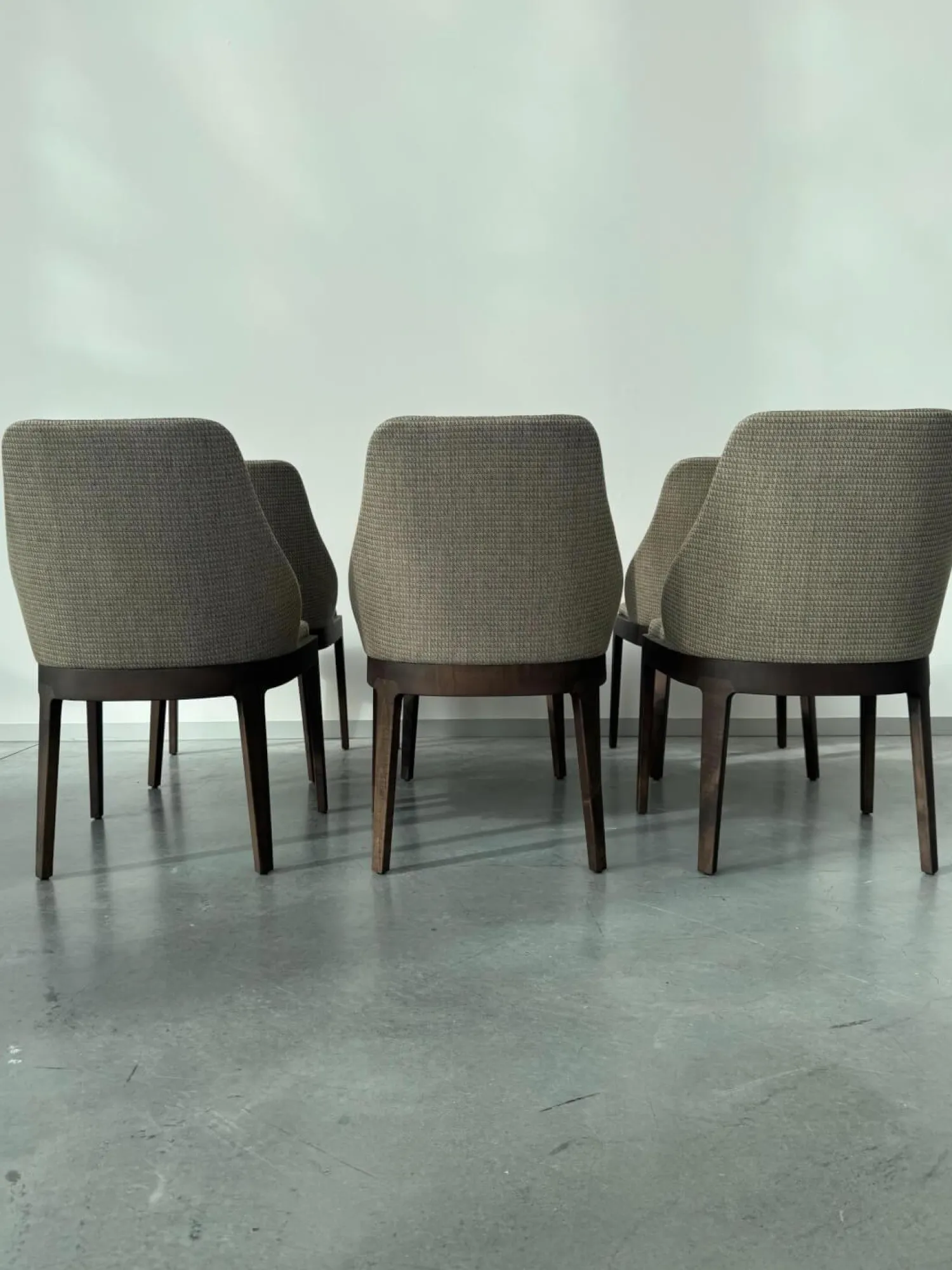 Molteni & C Stuhlsets|6er Set Stuhl Chelsea Stoff Wizard W33Q3 Grau Braun Gestell Massivholz Eucalyptus Gebeizt