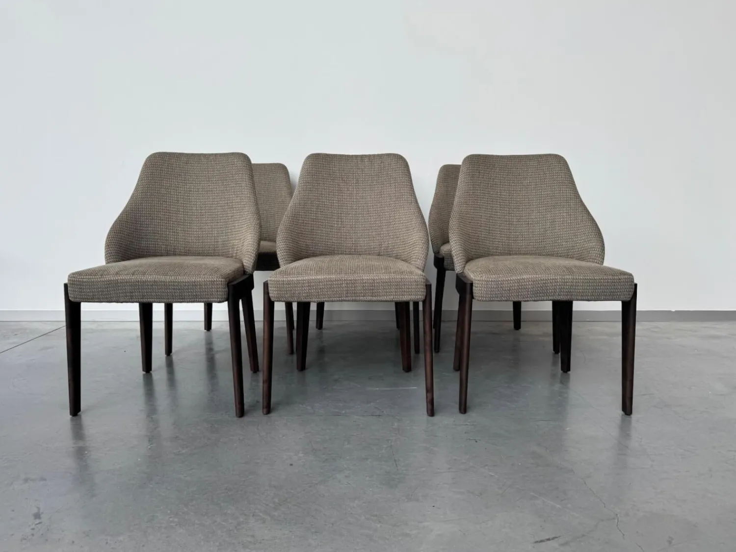 Molteni & C Stuhlsets|6er Set Stuhl Chelsea Stoff Wizard W33Q3 Grau Braun Gestell Massivholz Eucalyptus Gebeizt