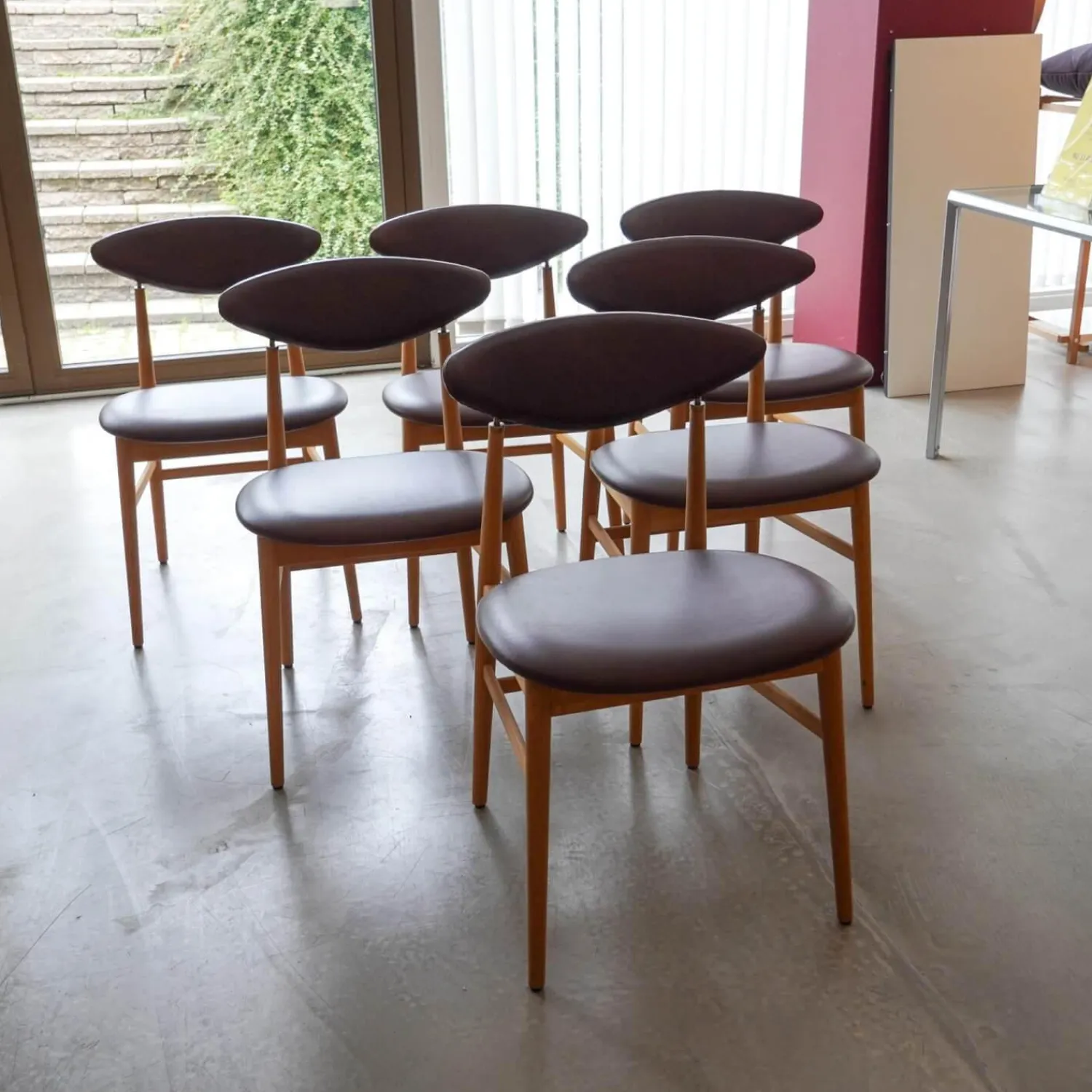 Gubi Stuhlsets|6er Set Stuhl Gent Leder Kastanienbraun Gestell Eiche Geölt