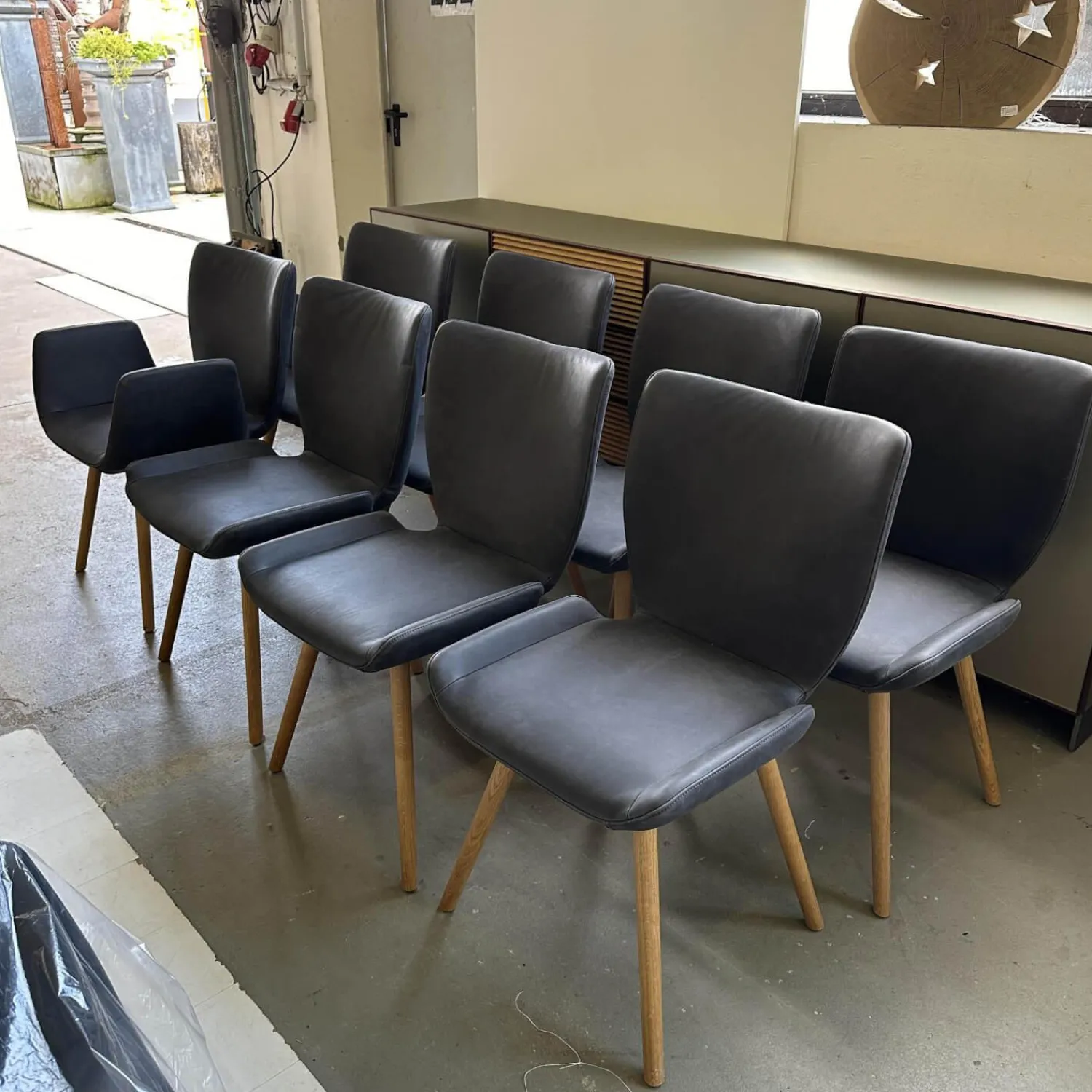 Scholtissek Stuhlsets|8er Set Stuhl Kasaar Leder Novera 0523 Black Off Schwarz Gestell Knorrige Eiche Natur Geölt