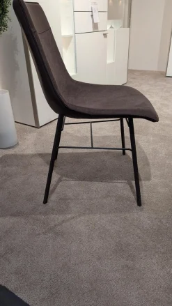 Wimmer Stuhlsets|6er Set Stuhl LS20 455100 Linja Innen Stoff ROM8006 Romeo Brownie Grau Braun Außen Leder LIN 682 Linea Coffee Schwarz Gestell Metall RAL 8019 Grau Braun Pulverbeschichtet