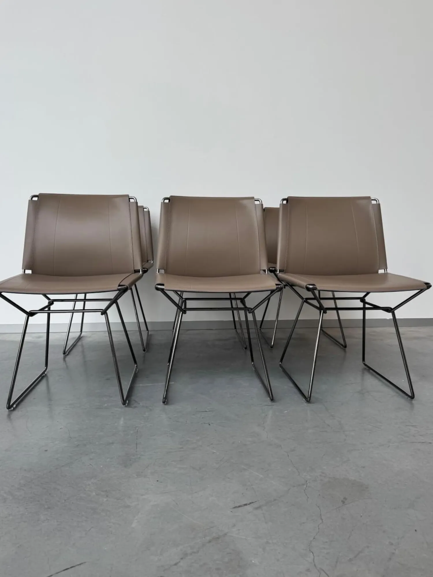 MDF Italia Stuhlsets|6er Set Stuhl Neil Leder Saddle Tortora 29 Braun Beige Gestell Metall Schwarz Chrom