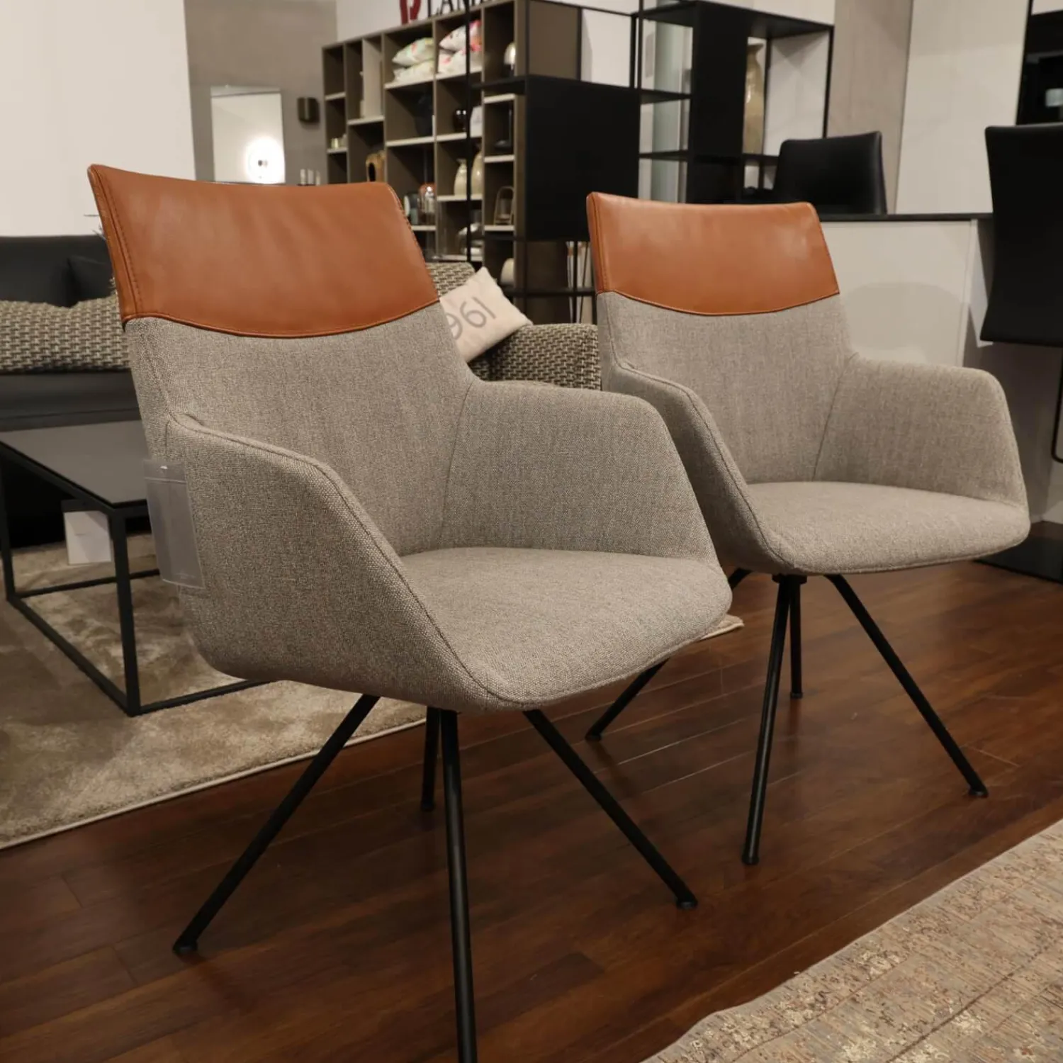 Gealux Stuhlsets|2er Set Stuhl Orlando Leder Polo 10 93 Braun Und Stoff Miuna 75 Grau Gestell Metall Schwarz