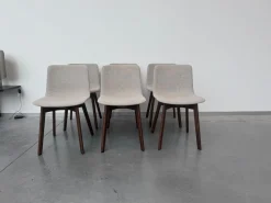 Fredericia Stuhlsets|6er Set Stuhl Pato Stoff Kvadrat Clay 0012 Grau Gestell Geräucherte Eiche Gebeizt Und Lackiert Mit Gleitern