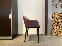 Vitra Stuhlsets|4er Set Stuhl Softshell Chair Bezug Stoff Plano 16 Dunkelrot Vierbein Gestell Basic Dark 20 Schwarz