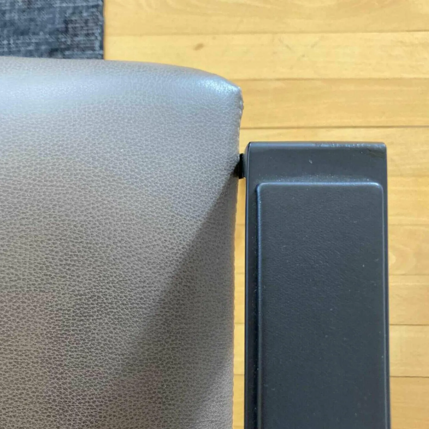 Molteni & C Stuhlsets|2er-Set Armlehnstuhl Allure APO 1 Leder Dunkelbeige