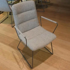 KFF Stuhlsets|6er-Set Armlehnstuhl Arva Light Bezug Stoff Hallingdal 116 Grau Drahtkufengestell Eisenblank Einschichtlack