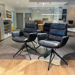 KFF Stuhlsets|4er-Set Armlehnstuhl Arva Leder Sauvage Schwarz 4 Fuß Stern Gestell Struktur Schwarz Drehbar