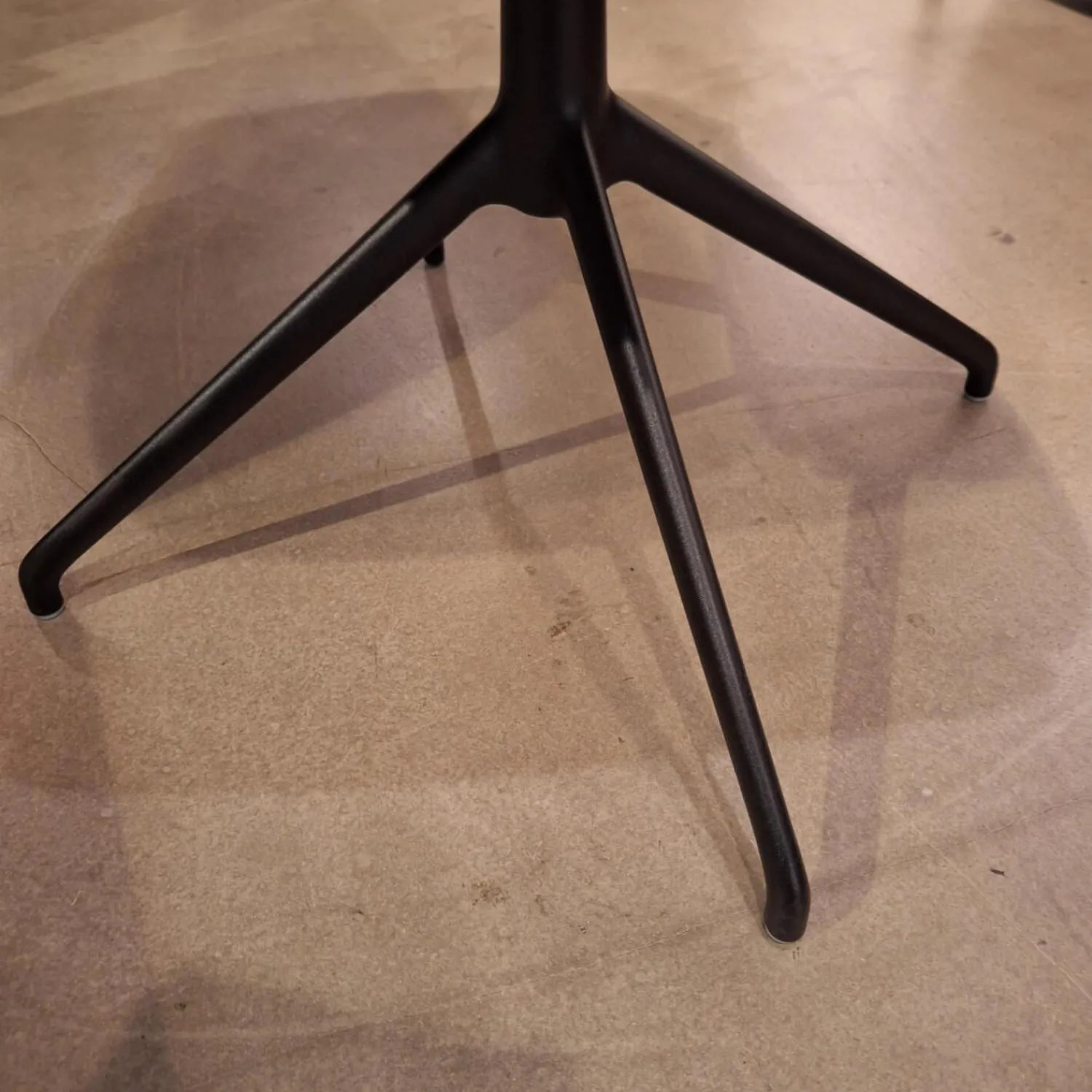 Stern Gartenstühle|4er-Set Armlehnstuhl Turn Outdoorstoff Seidenschwarz Gestell Aluminium Schwarz Matt