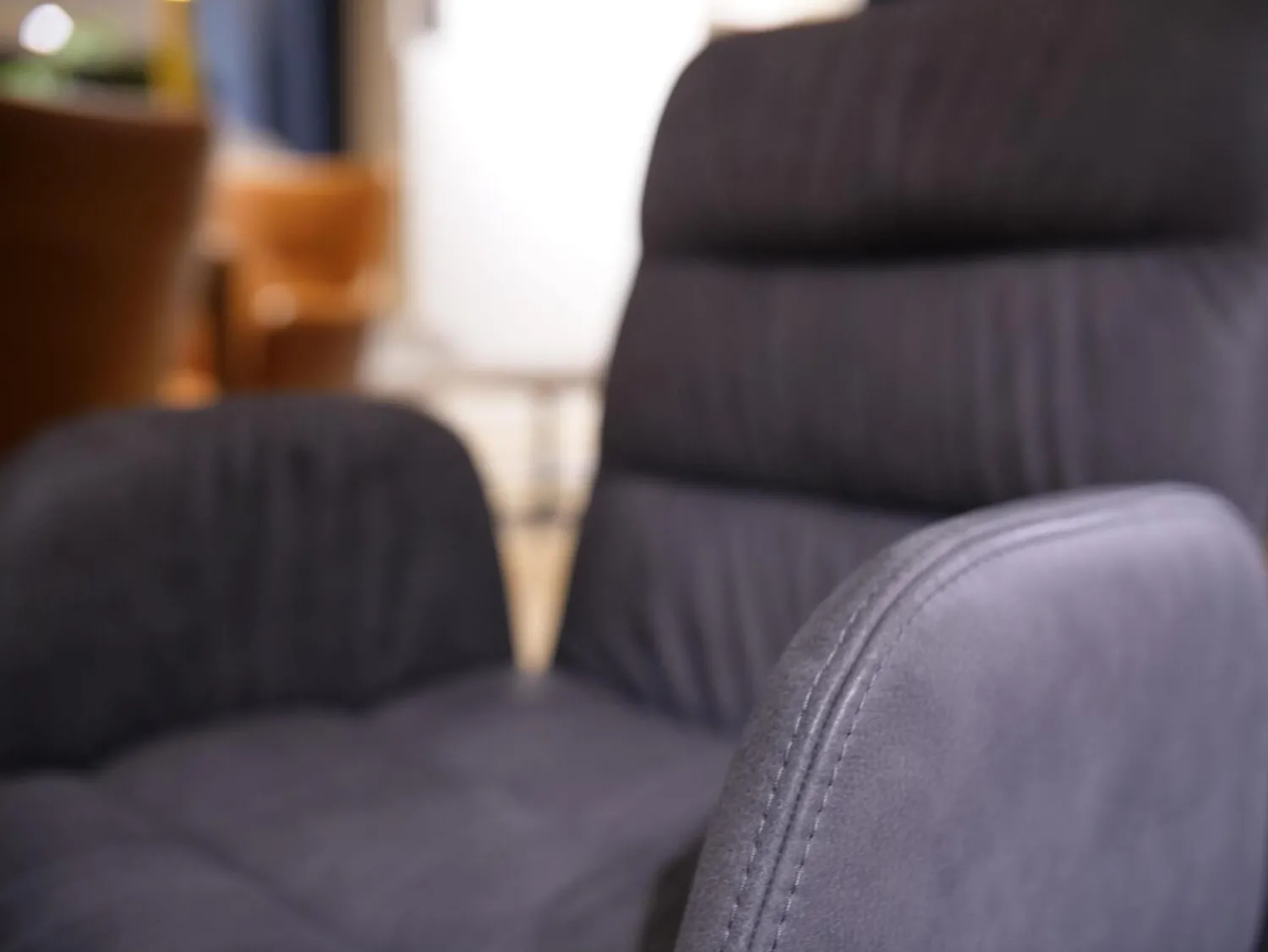 Bacher Stuhlsets|4er-Set Armstuhl Aiden Soft Leder Luna Steingrau Spinnenfuß Schwarz Mit Gleitern Und Drehmechanik