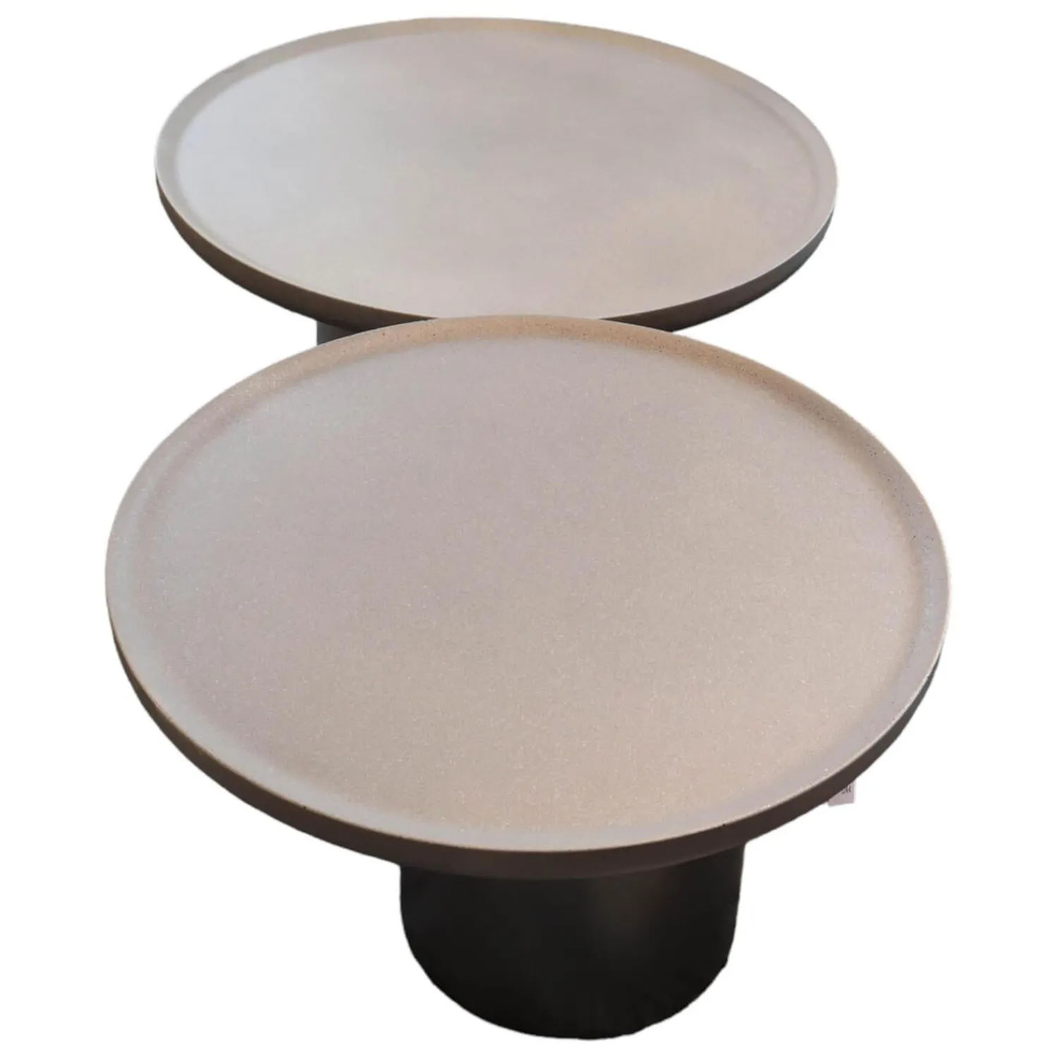 Molteni & C Beistelltische|2er-Set Beistelltisch Louisa Mit Zwei Tischplatten Und Zwei Tischfüßen Zement Asche Grau Gestell Zinnfarbig