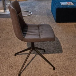 Girsberger Stuhlsets|4er-Set Drehstuhl Marel Bezug Arco Lanoso 01566 Braun 4-Sternfuß Drehbar Schwarz