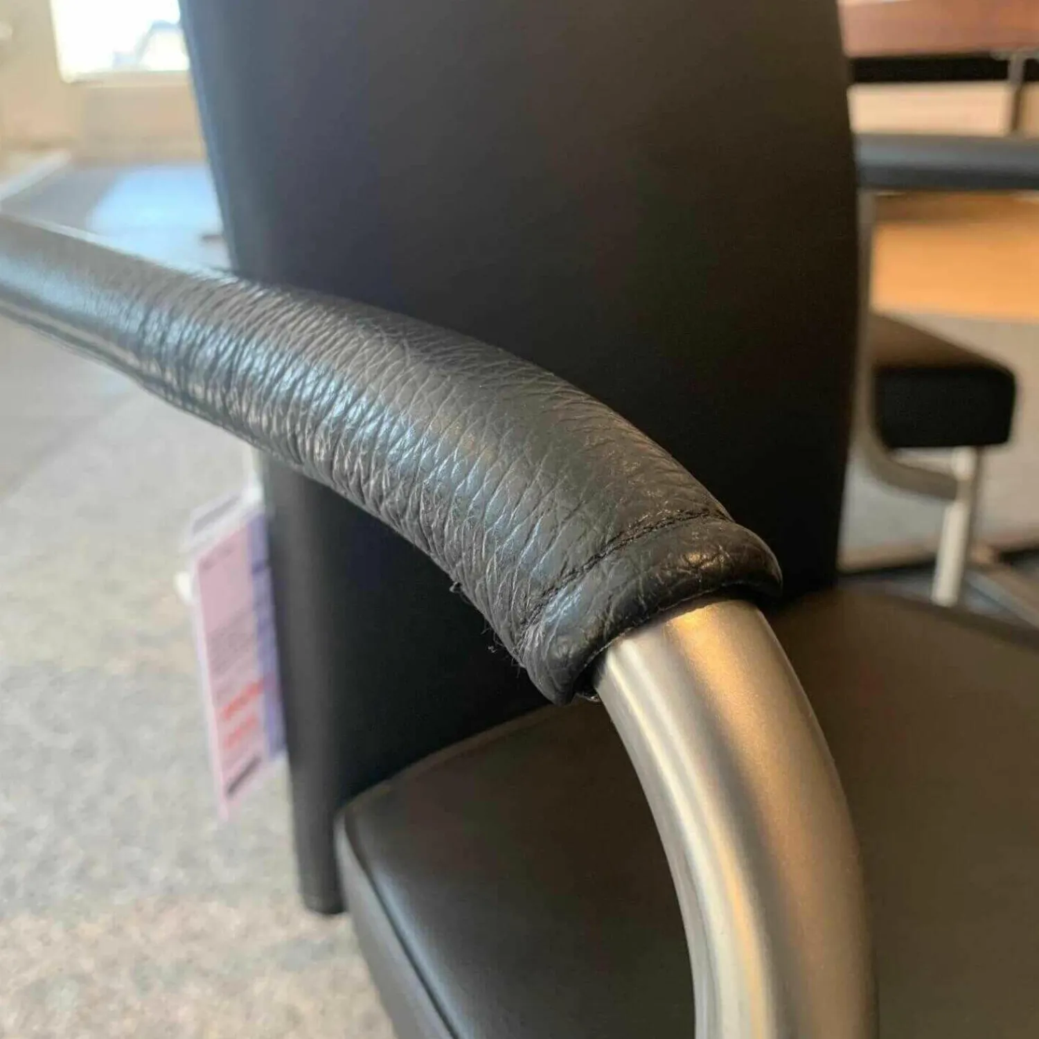 Tecta Stuhlsets|4er-Set Kragstuhl D26 1 PE Leder Schwarz Gestell Tube Aplati