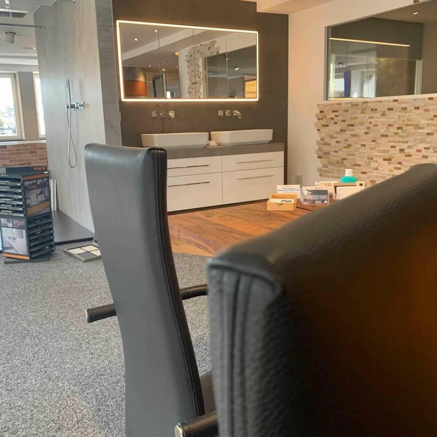 Tecta Stuhlsets|4er-Set Kragstuhl D26 1 PE Leder Schwarz Gestell Tube Aplati