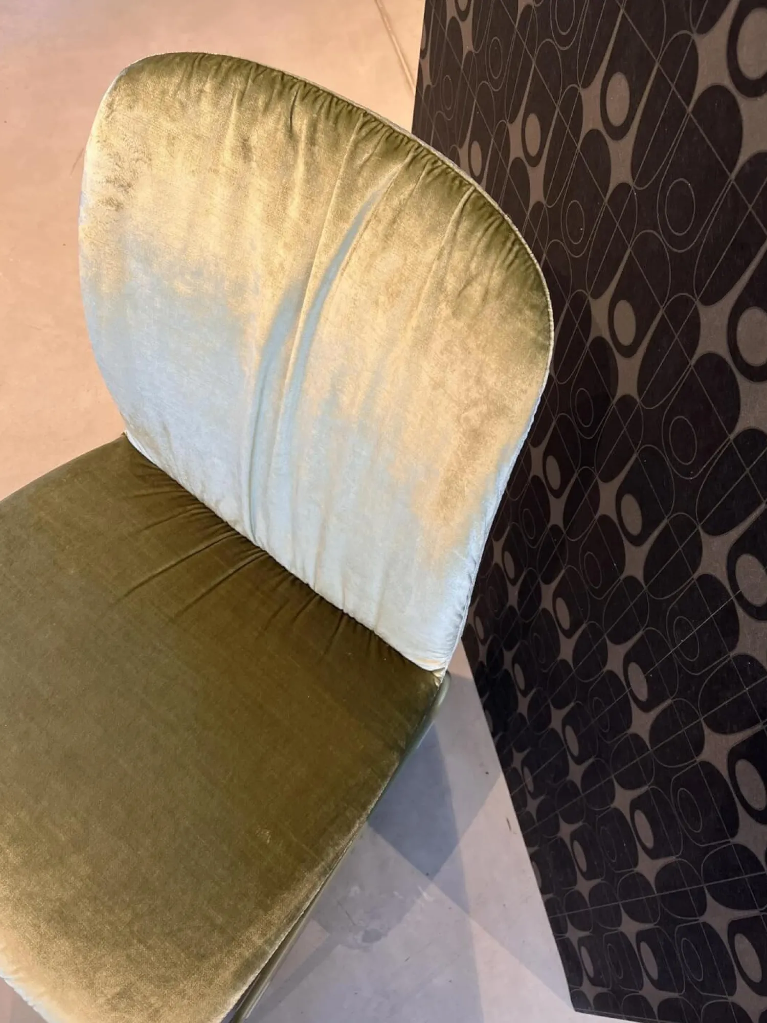 Hülsta Stuhlsets|4er-Set S1000 Stoff M273 Velours Glänzend Olivgrün RAL6013 Reed Green