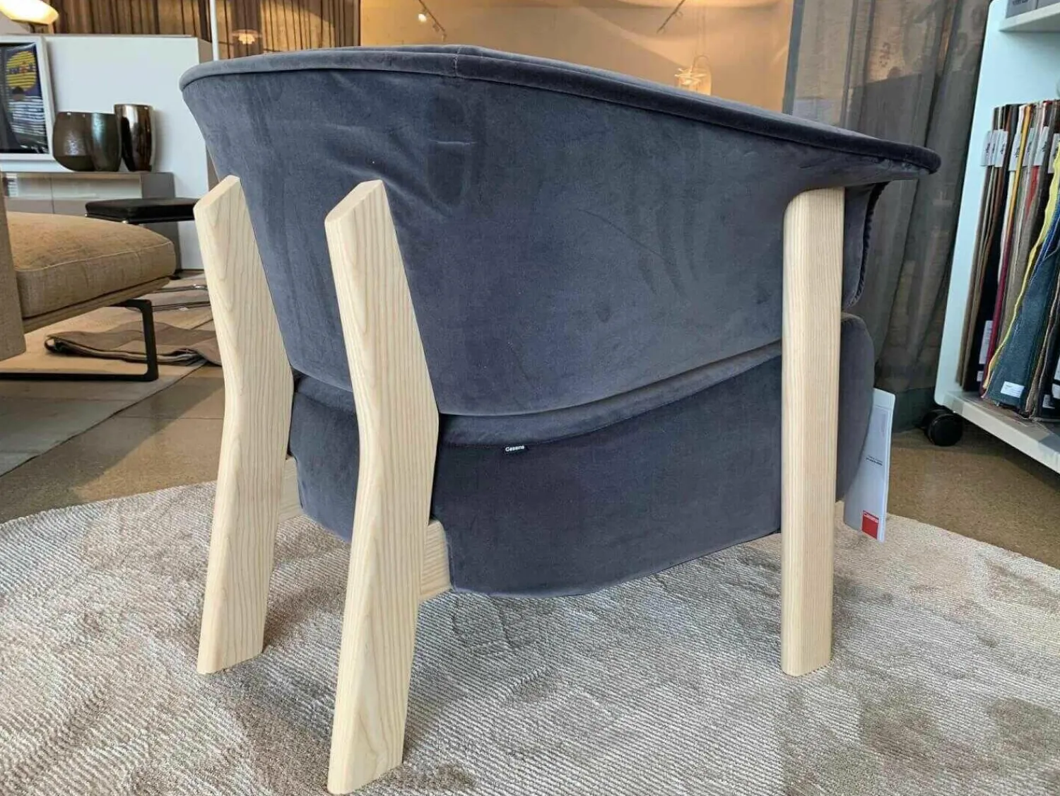 Cassina Stuhlsets|2er-Set Sessel 571 Back Wing Stoffgruppe 0 Velours Grau (auch als Einzelstück zu verkaufen)