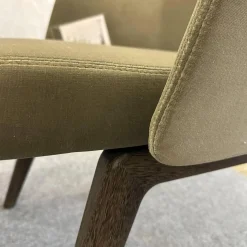 Minotti Stuhlsets|2er-Set Sessel Creed Lounge Stoff Hunt 08 Fumo Grün Beine Sucupira Massiv Nerzfarbig Getönt Schwarz