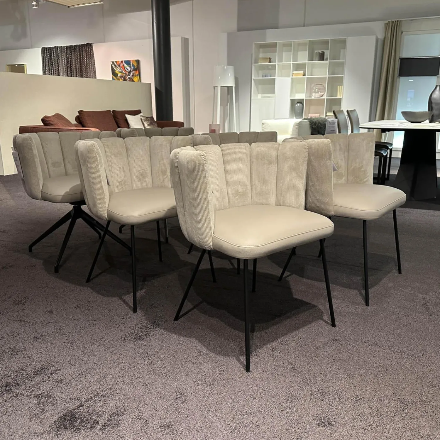 KFF Stuhlsets|6er-Set Stühle Gaia Lehne Stoff Lisboa Weiß Sitzfläche Leder Grau Creme Rundrohr Schwarz