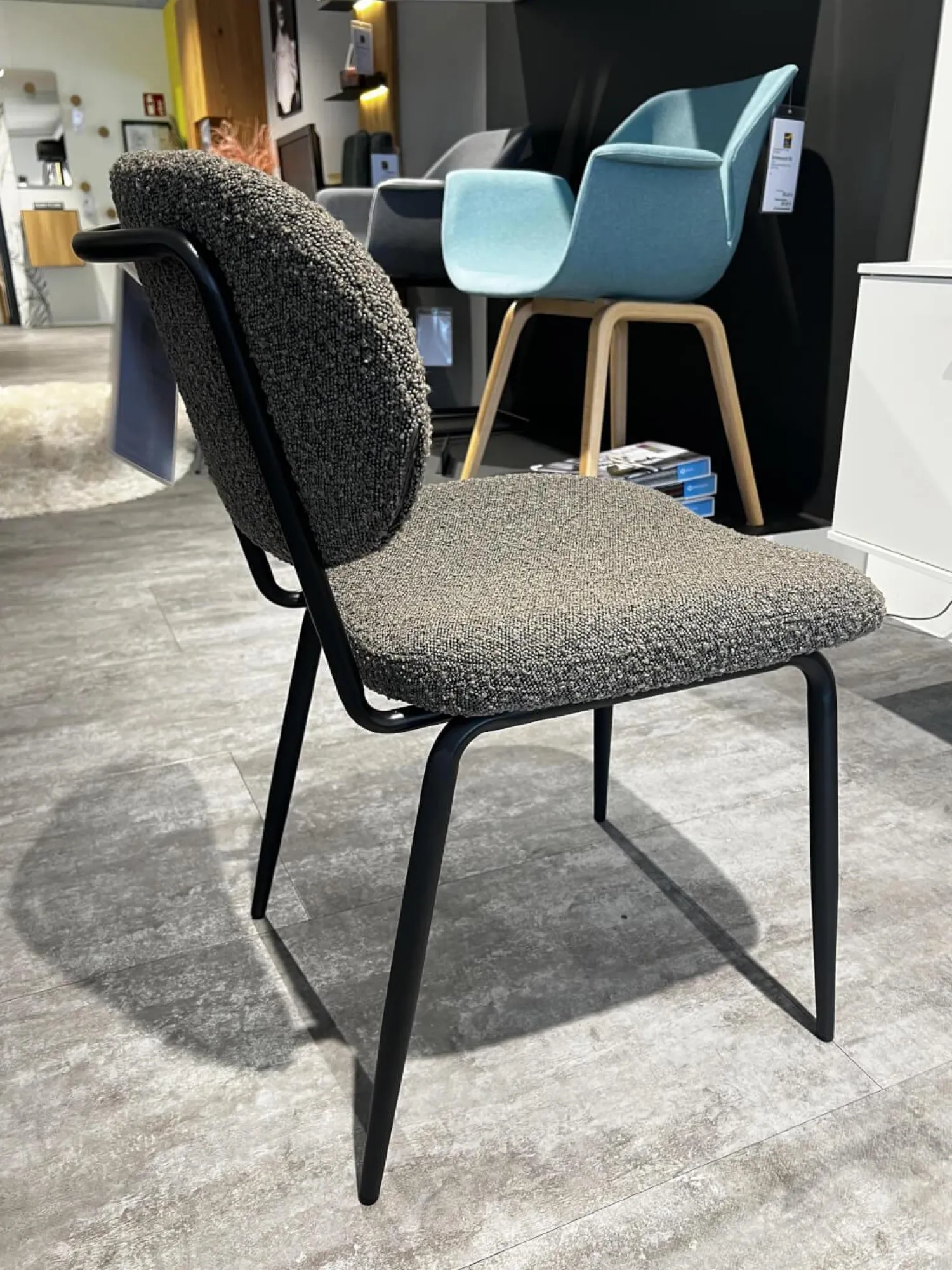 Raum.Freunde Stuhlsets|6er-Set Stuhl Bouc Stoff Ascot Mouse Grau Schwarz 4 Fuß Schwarz Pulverbeschichtet