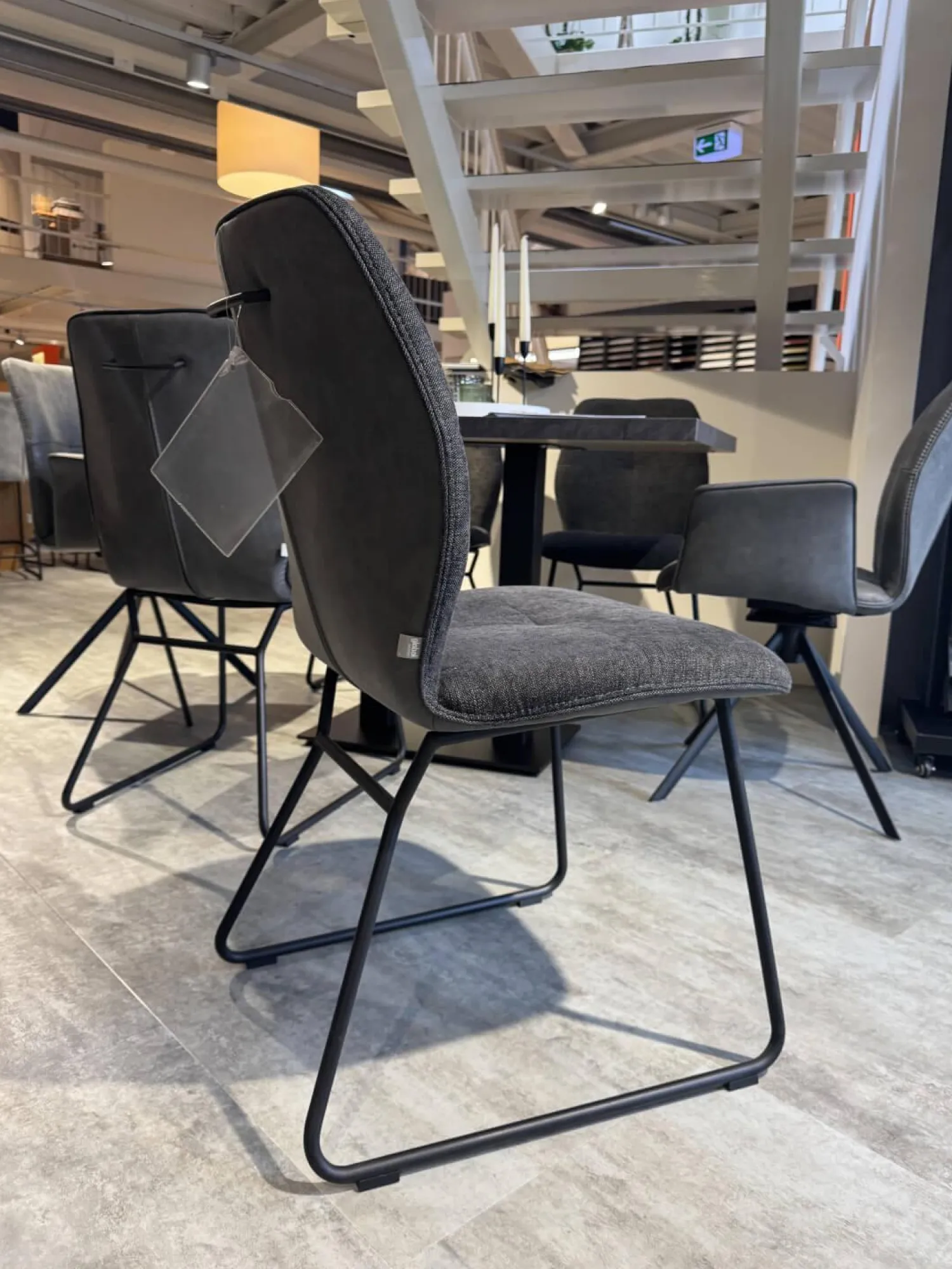 Global Stuhlsets|6er-Set Stuhl Dinner Stoff Microfaser Ledo Grau Gestell 1x Stativ Drehbar Metall Schwarz 1x Stativ Fest Metall Schwarz Und 4x Kufen Eisen Schwarz