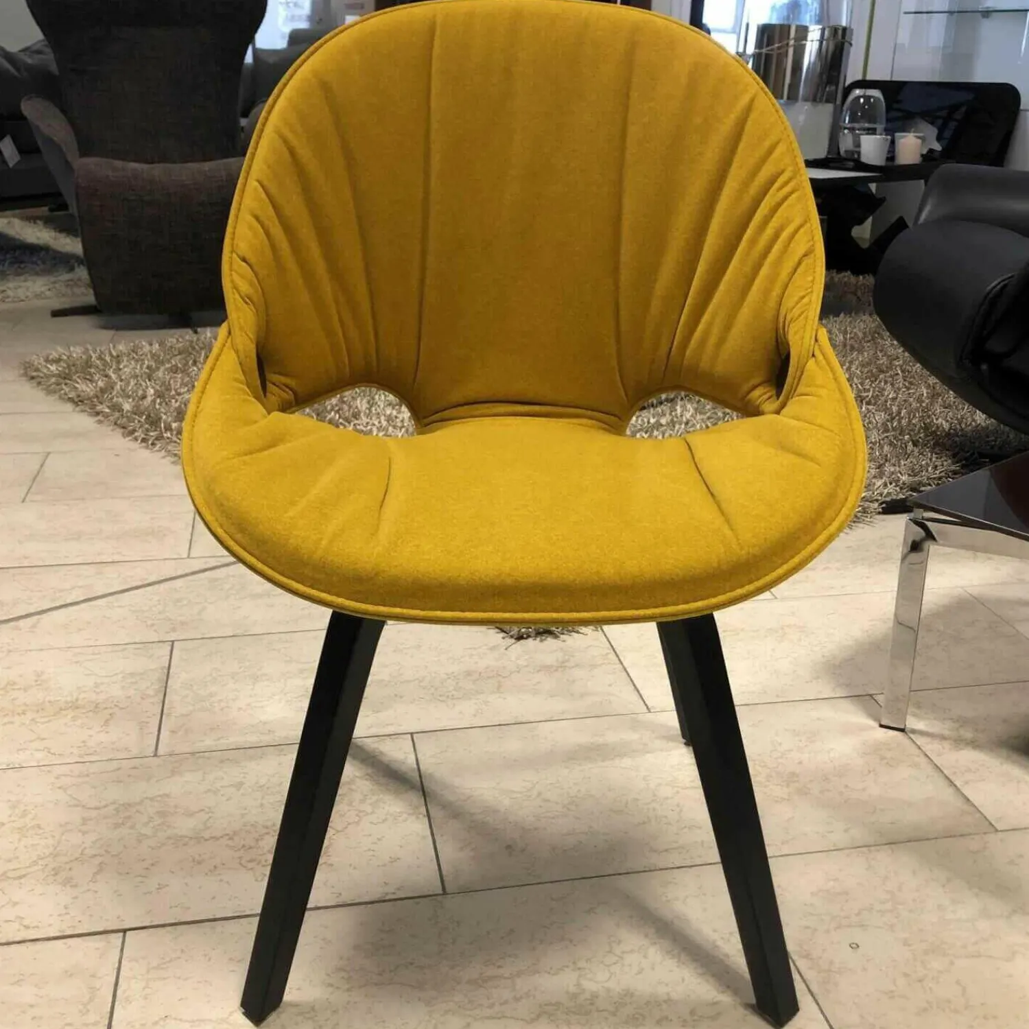 Tonon Stuhlsets|4er-Set Stuhl Flat 4NH Stoff Senf Holzfuß Esche Schwarz