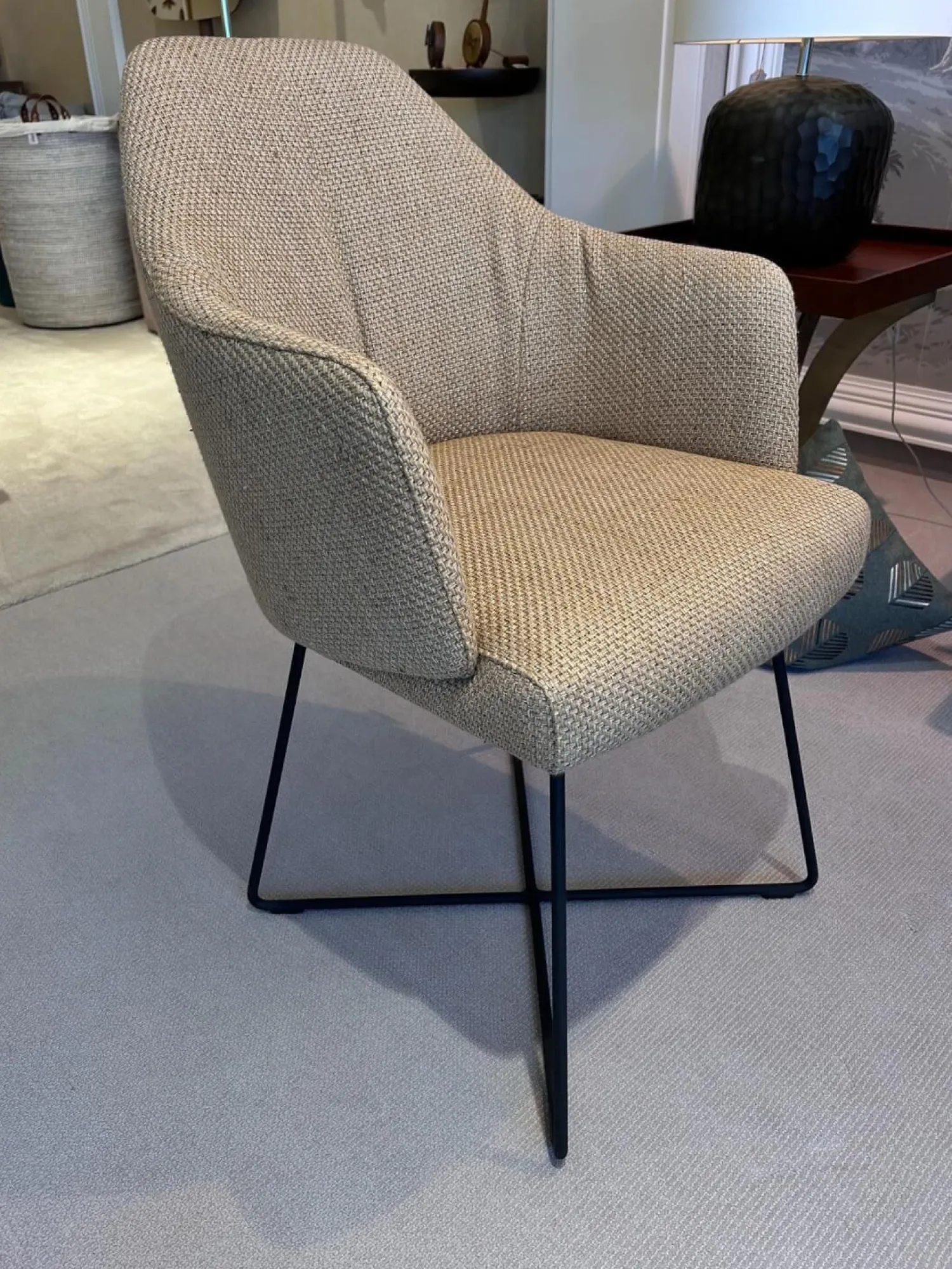 IP Design Stuhlsets|2er-Set Stuhl Flow Dining Stoff Dedar Lutetia Jute Dunkelbeige Drahtuntergestell Tiefschwarz