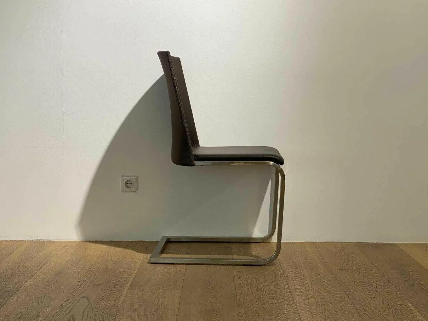 Girsberger Stuhlsets|4er-Set Stuhl Gina L Leder Donna Mokka 5000 Braun Freischwinger