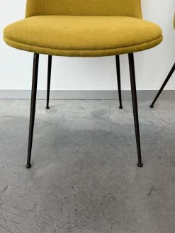 &tradition Stuhlsets|2er-Set Stuhl Rely Stoff Tube Base Hot Madison 528 Gelb Gestell Aluminium Bronze Schwarz Mit Plastikgleitern