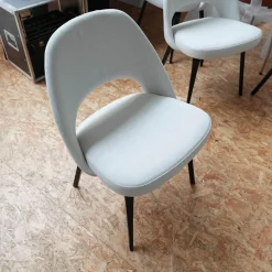 Knoll International Stuhlsets|6er-Set Stuhl Saarinen Kollektion Relax Bezug Stoff Dream 201DR Ivory Creme Stuhlbeine Eiche Ebenholz Gebeizt