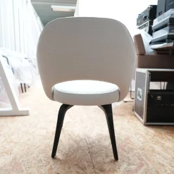 Knoll International Stuhlsets|6er-Set Stuhl Saarinen Kollektion Relax Bezug Stoff Dream 201DR Ivory Creme Stuhlbeine Eiche Ebenholz Gebeizt