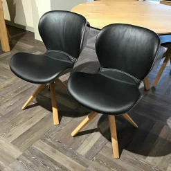 Wimmer Stuhlsets|4er-Set Stuhl Wodan Leder Colorado Schwarz Rückseite Stoff Grau Füße Asteiche