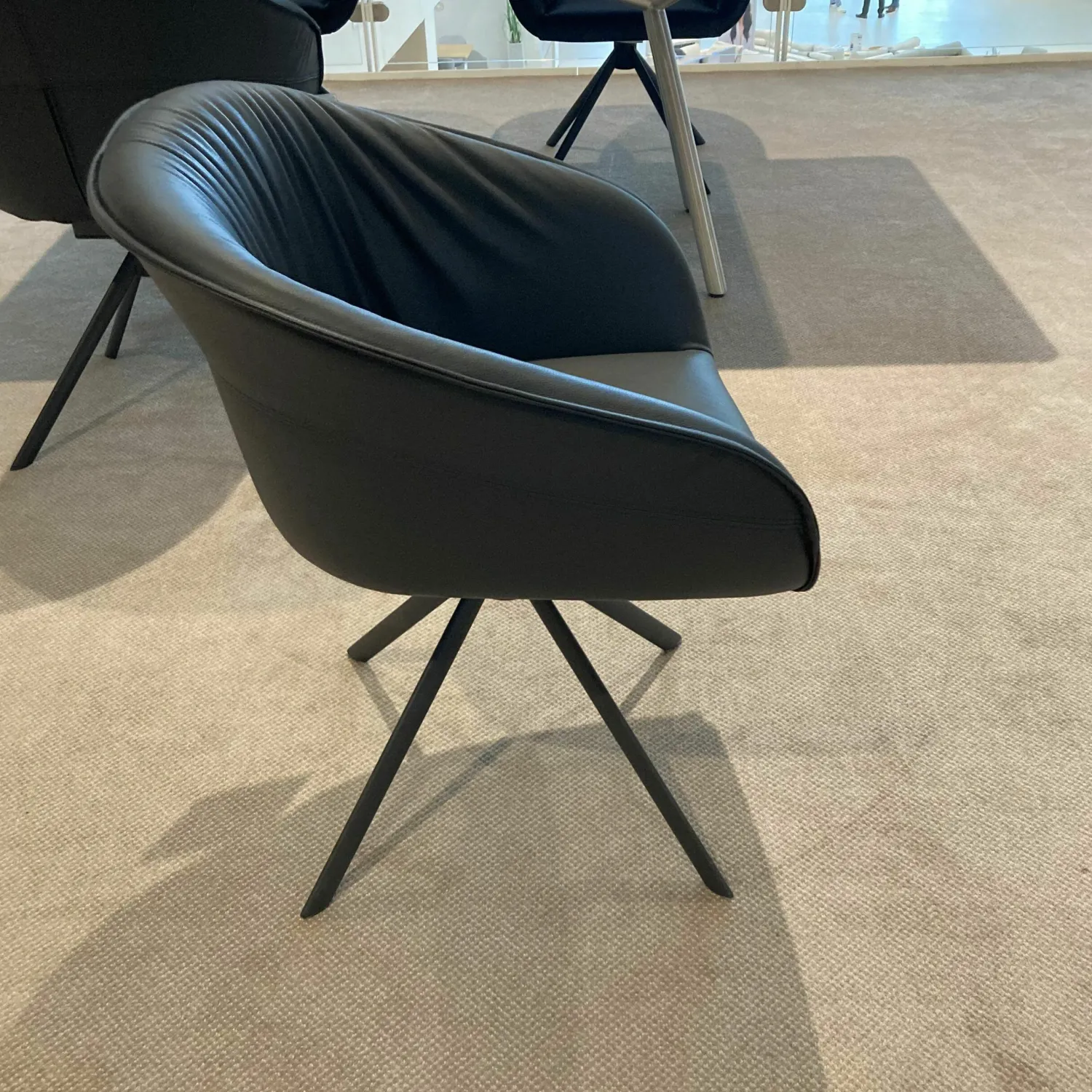 Musterring Stuhlsets|4er-Stuhlset Trevor Alva Leder Schwarz mit Drehfunktion