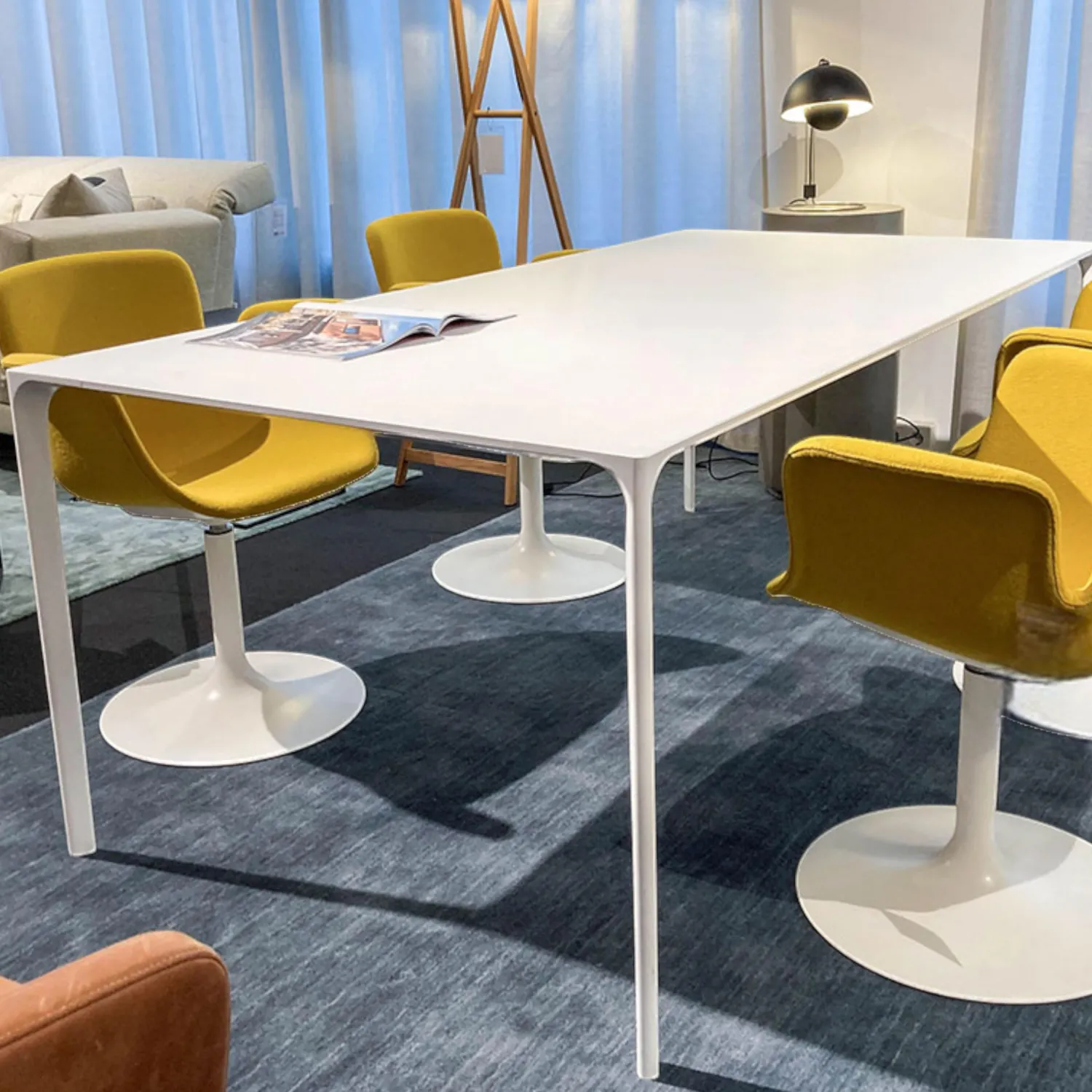 Arper Esstische|Ess- und Arbeitstisch Nuur Platte Fenix Weiß Gestell Stahl Lackiert Weiß