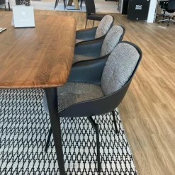 Rolf Benz Essgruppen|Essgruppe 900 600 Tischplatte Amerikanischer Nussbaum Gestell Schwarz Lackiert Stuhl Stoff Schwarz Weiß Gemustert Stahlgestell Schwarz Pulverbeschichtet