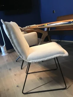 Haas Essgruppen|Essgruppe 3 Stühle Und Eckbank Mason Leder Rawhide Cognac Braun Und Stoff Lisboa 5 Beige Gestell Schwarz, inkl. Tisch